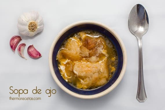 Sopa de Ajo Tradicional