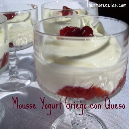 Mousse de yogur griego y queso