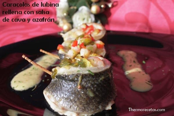 Caracolas de lubina rellenas con salsa de cava y azafrán
