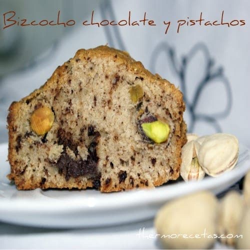 Bizcocho chocolate y pistachos