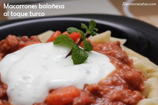 Macarrones boloñesa al toque turco